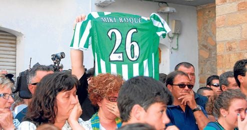 Los vecinos de Tremp recuerdan al jugador tristemente fallecido. Los vecinos de Tremp recuerdan al jugador tristemente fallecido.