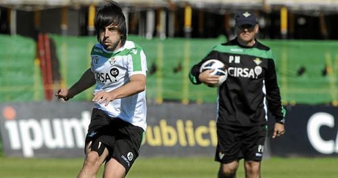 Beñat durante un entrenamiento con el Betis. Beñat durante un entrenamiento con el Betis.