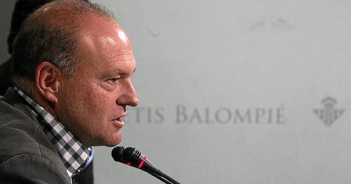 Pepe Mel ha comparecido esta mañana ante los medios en la previa del encuentro ante el Barça. Pepe Mel ha comparecido esta mañana ante los medios en la previa del encuentro ante el Barça.