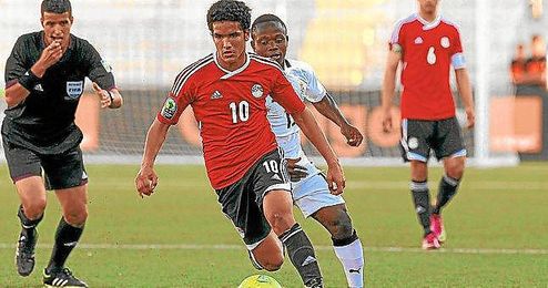 Ahmed Refaat llegará mañana a Sevilla para comenzar el lunes a trabajar a las órdenes de Ramón Tejada. Ahmed Refaat llegará mañana a Sevilla para comenzar el lunes a trabajar a las órdenes de Ramón Tejada.