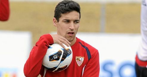 Jesús Navas está en el punto de mira del Borussia Dortmund. Jesús Navas está en el punto de mira del Borussia Dortmund.