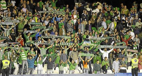 La afición del Betis podrá acudir al estadio a partir de 10 euros. La afición del Betis podrá acudir al estadio a partir de 10 euros.