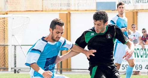 Plata, una de las estrellas de la Lebrijana, en un lance de Liga. Plata, una de las estrellas de la Lebrijana, en un lance de Liga.