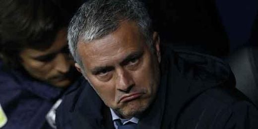 Mourinho, durante la final de Copa ante el Atlético de Madrid. Mourinho, durante la final de Copa ante el Atlético de Madrid.