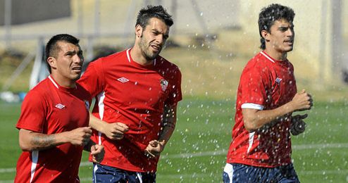 Medel ha vuelto hoy a entrenar con el grupo. Medel ha vuelto hoy a entrenar con el grupo.