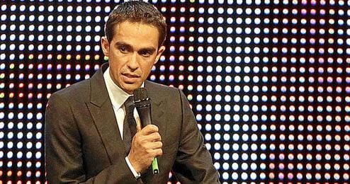 Alberto Contador durante un acto de presentación. Alberto Contador durante un acto de presentación.
