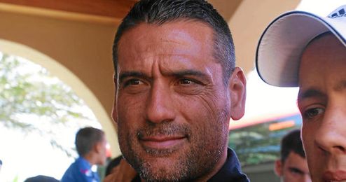 Palop será titular en el encuentro de esta noche. Palop será titular en el encuentro de esta noche.
