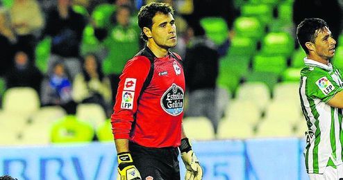Aranzubia, posible objetivo del Betis, estaría negociando su salida del Deportivo. Aranzubia, posible objetivo del Betis, estaría negociando su salida del Deportivo.
