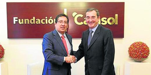Momento del acuerdo entre Antonio Pulido y Antonio Fragera para la creación de ´Proyecto Joven´. Momento del acuerdo entre Antonio Pulido y Antonio Fragera para la creación de ´Proyecto Joven´.