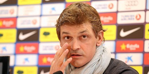 Tito Vilanova, en una rueda de prensa del pasado invierno en el Camp Nou. Tito Vilanova, en una rueda de prensa del pasado invierno en el Camp Nou.