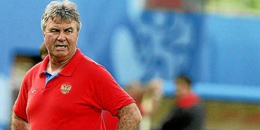 Guus Hiddink en su etapa como seleccionador ruso Guus Hiddink en su etapa como seleccionador ruso