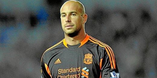 El portero español Pepe Reina El portero español Pepe Reina