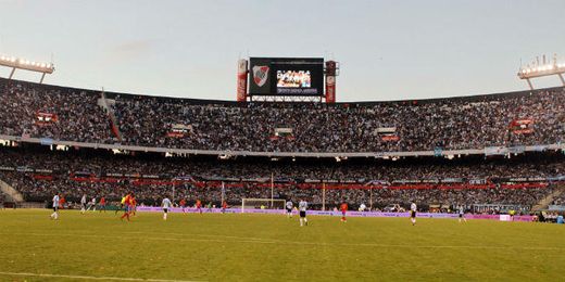 El Monumental en el pasado Argentina-España. El Monumental en el pasado Argentina-España.