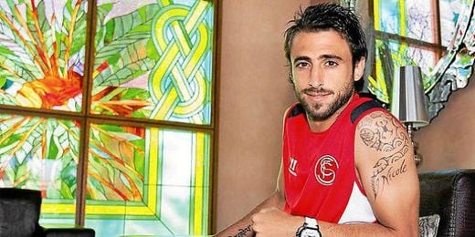 Nico pareja en su fase de recuperación con el Sevilla. Nico pareja en su fase de recuperación con el Sevilla.