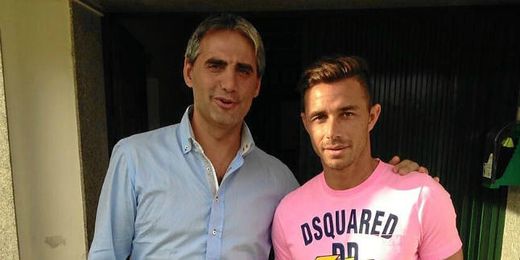 Rubén Castro ha visitado esta tarde el entrenamiento del Betis. Rubén Castro ha visitado esta tarde el entrenamiento del Betis.