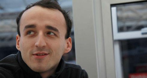 Robert Kubica en un primer plano. Robert Kubica en un primer plano.