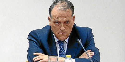 Javier Tebas, presidente de la LFP, se encarga de poner los horarios. Javier Tebas, presidente de la LFP, se encarga de poner los horarios.
