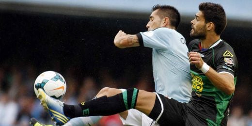 El central es el jugador más amonestado de la Liga (14 amarillas). El central es el jugador más amonestado de la Liga (14 amarillas).