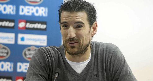 El delantero Toché en rueda de prensa. El delantero Toché en rueda de prensa.