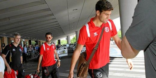 Los argentinos Fazio y Pareja a su llegada a Santa Justa Los argentinos Fazio y Pareja a su llegada a Santa Justa