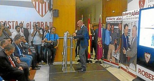 Monchi, durante la lectura de su discurso. Monchi, durante la lectura de su discurso.