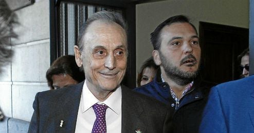 En marzo de 2015 se decidirá la propiedad de las acciones de Farusa. En marzo de 2015 se decidirá la propiedad de las acciones de Farusa.