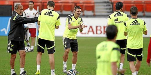 Entrenamiento de la selección antes de viajar a Brasil. Entrenamiento de la selección antes de viajar a Brasil.