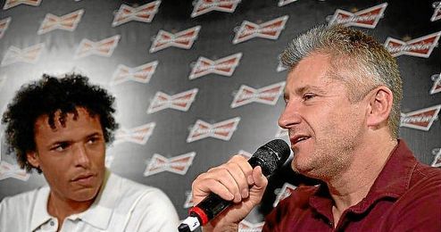 Davor Suker, durante un acto publicitario en Brasil. Davor Suker, durante un acto publicitario en Brasil.