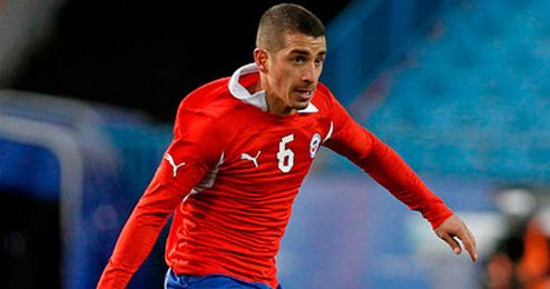 Carlos Carmona es el futbolista elegido para reforzar la medular del Sevilla. Carlos Carmona es el futbolista elegido para reforzar la medular del Sevilla.