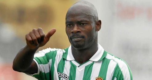 Emana no descarta la posibilidad de volver a jugar en el Betis. Emana no descarta la posibilidad de volver a jugar en el Betis.