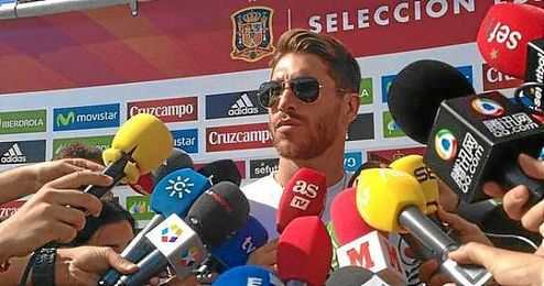 Ramos ante los medios a la llegada a la selección. Ramos ante los medios a la llegada a la selección.