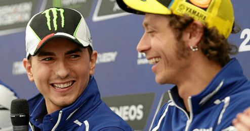Lorenzo y Rossi, rivales y amigos, dentro y fuera de la pista. Lorenzo y Rossi, rivales y amigos, dentro y fuera de la pista.