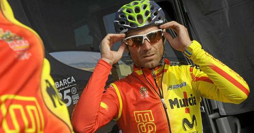 Alejandro Valverde acaba el año como el mejor ciclista. Alejandro Valverde acaba el año como el mejor ciclista.
