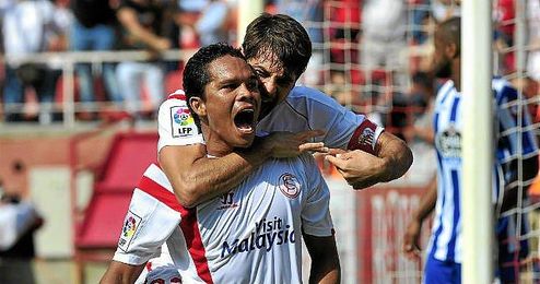 Bacca celebra un gol en el Sánchez Pizjuán. Bacca celebra un gol en el Sánchez Pizjuán.