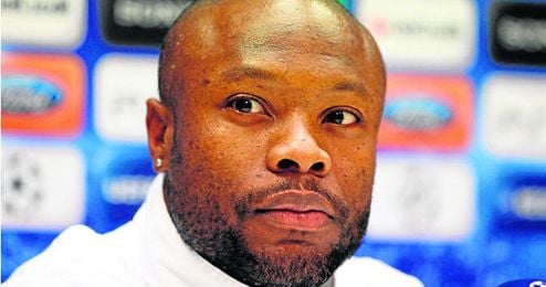 Gallas ha vestido en 84 ocasiones la camiseta de la selección francesa. Gallas ha vestido en 84 ocasiones la camiseta de la selección francesa.