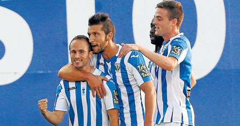 Borja Lázaro ha celebrado varios goles esta temporada. Borja Lázaro ha celebrado varios goles esta temporada.