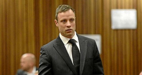 Oscar Pistorius ha sido condenado a cinco años de cárcel. Oscar Pistorius ha sido condenado a cinco años de cárcel.