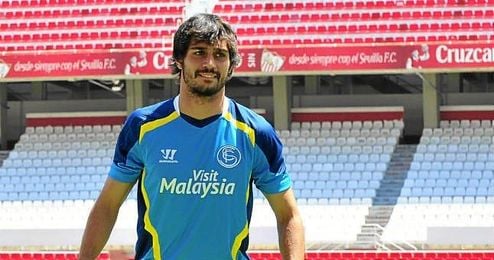 Arribas en su presentación como jugador del Sevilla. Arribas en su presentación como jugador del Sevilla.