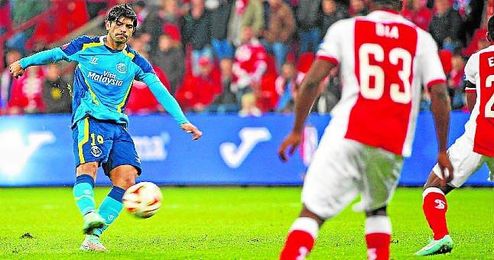 Éver Banega, durante el partido del pasado jueves en el Maurice Dufrasne ante el Standard de Lieja. Éver Banega, durante el partido del pasado jueves en el Maurice Dufrasne ante el Standard de Lieja.