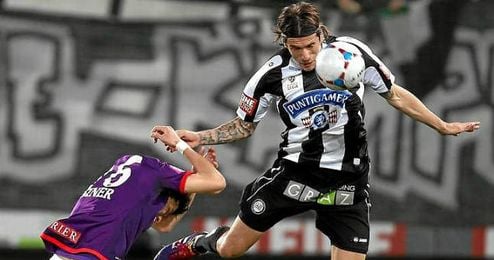 El jugador montenegrino en una acción con su último club. El jugador montenegrino en una acción con su último club.