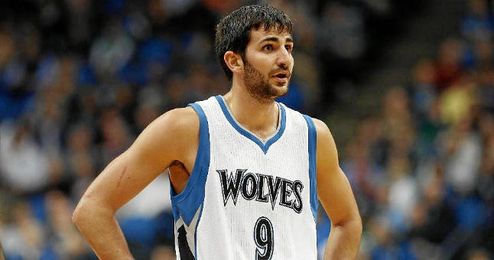 Ricky en un partido con los Timberwolves. Ricky en un partido con los Timberwolves.