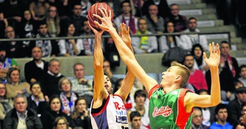 El Baloncesto Sevilla tendrá que defender mejor los lanzamientos exteriores si quiere seguir progresando. El Baloncesto Sevilla tendrá que defender mejor los lanzamientos exteriores si quiere seguir progresando.