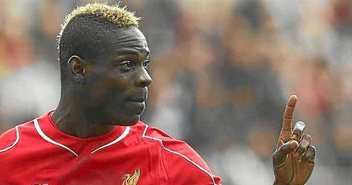 Mario Balotelli en un partido con el Liverpool Mario Balotelli en un partido con el Liverpool