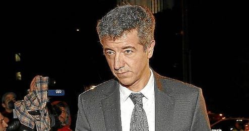 Gil Marín ha anunciado la expulsión de los radicales del Calderón. Gil Marín ha anunciado la expulsión de los radicales del Calderón.