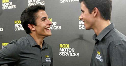 Los hermanos Márquez durante un acto Los hermanos Márquez durante un acto