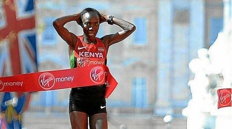 Kiplagat durante la maratón de Londres Kiplagat durante la maratón de Londres