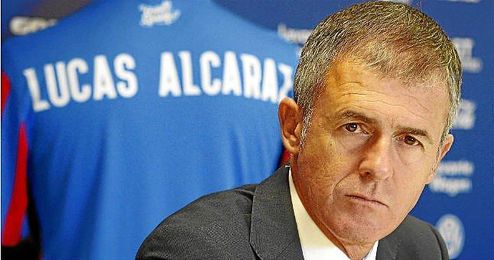 Presentación de Lucas Alcaraz como nuevo entrenador del Levante. Presentación de Lucas Alcaraz como nuevo entrenador del Levante.