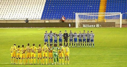 Minuto de silencio en el Deportivo-Málaga Minuto de silencio en el Deportivo-Málaga