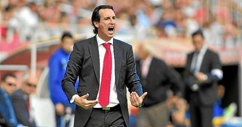 Unai Emery, durante un partido en el Sánchez Pizjuán. Unai Emery, durante un partido en el Sánchez Pizjuán.
