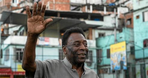 Pelé aún no tiene fecha prevista para su alta hospitalaria. Pelé aún no tiene fecha prevista para su alta hospitalaria.